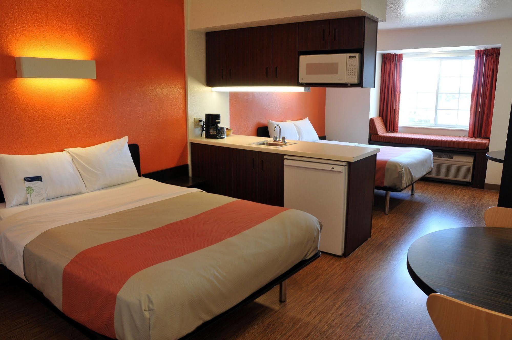 Hotel 6-huron, Oh - Sandusky